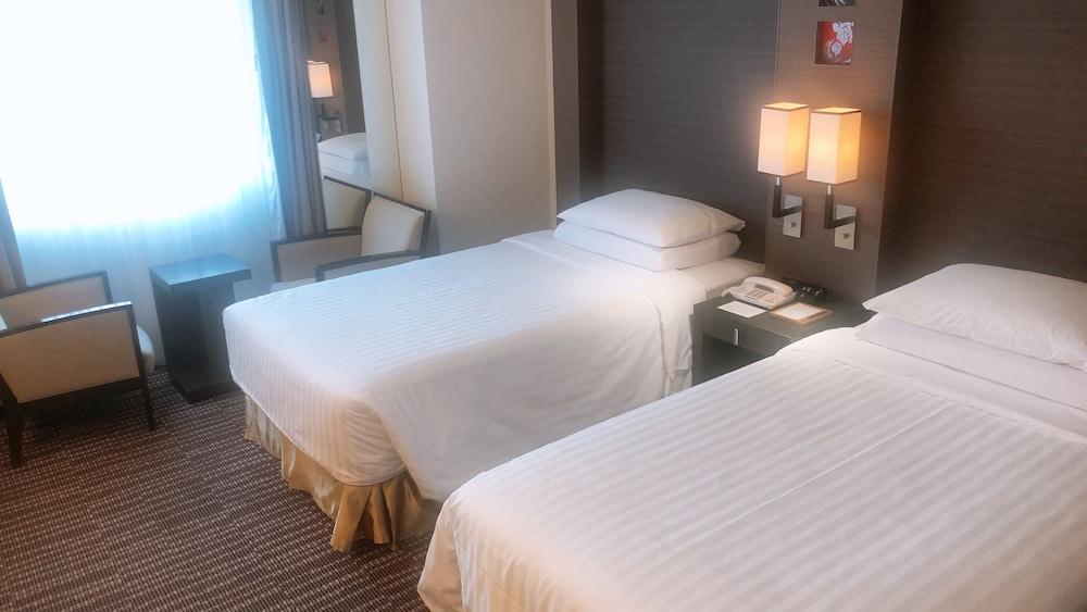 Courtyard By Marriott Tokyo Ginza Hotel Exterior photo