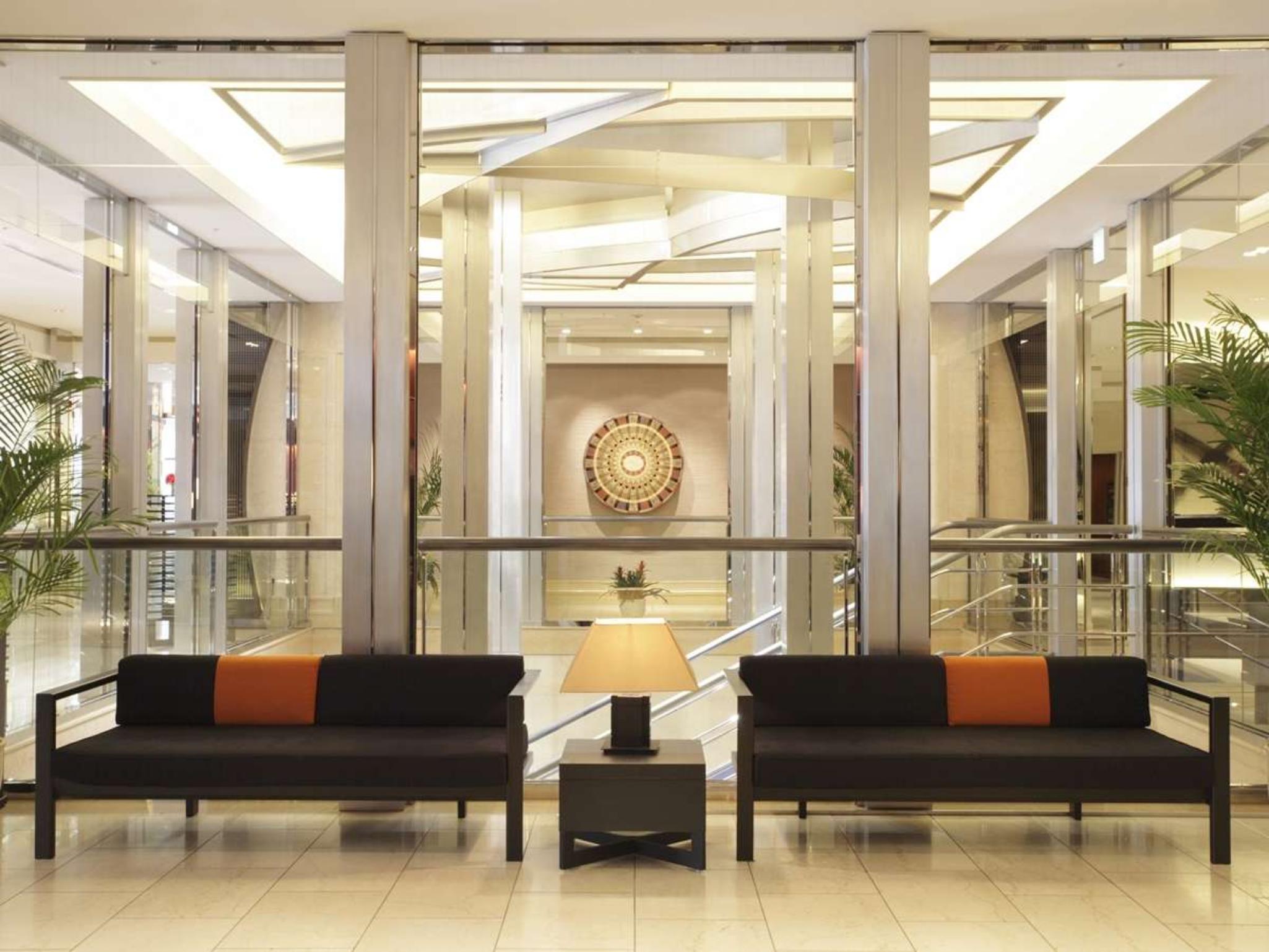 Courtyard By Marriott Tokyo Ginza Hotel Exterior photo