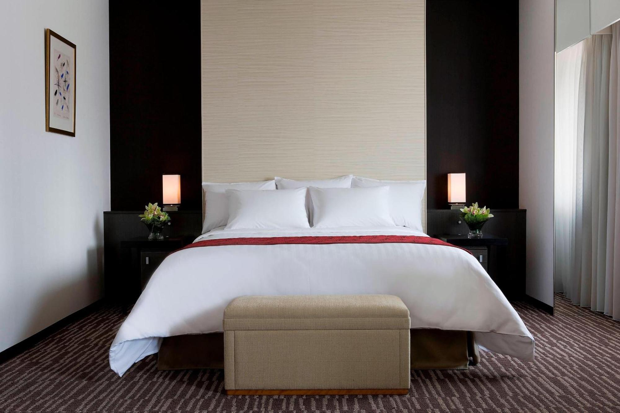 Courtyard By Marriott Tokyo Ginza Hotel Exterior photo
